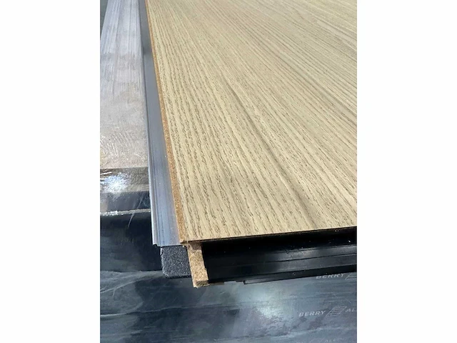 90,6 m2 fineerparket 10,1mm met xps berry alloc - afbeelding 2 van  4