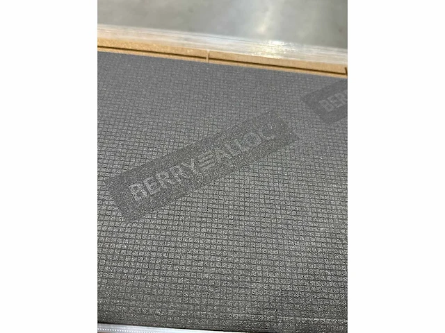 90,6 m2 fineerparket 10,1mm met xps berry alloc - afbeelding 4 van  4