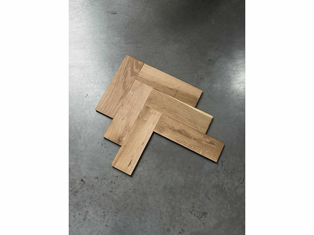 90,62 m2 eiken massief parket 40x12cm - afbeelding 1 van  4