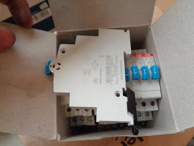90x drukknop abb - afbeelding 2 van  2