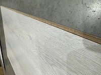 94 m2 laminaatvloer 8mm - afbeelding 2 van  3