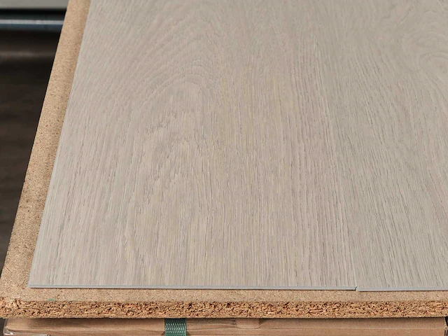 95 m2 pvc spc click plank met xps onderlaag - 1220 x 228 x 5 mm - afbeelding 2 van  4