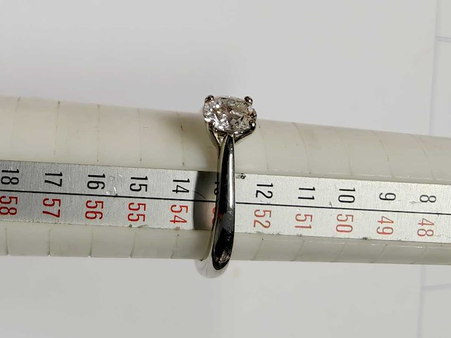 950 platina witte ring met natuurlijke solitare gedolven ovale diamant - afbeelding 4 van  6