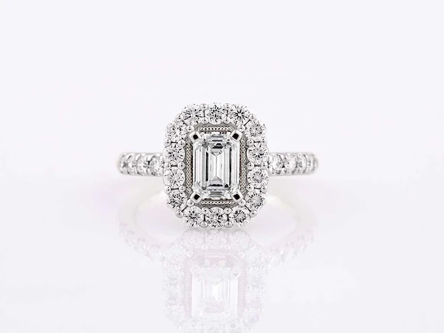 950 platinum white ring 2.02 cts with lab grown diamond - afbeelding 1 van  7