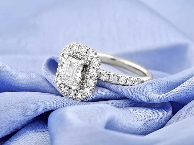 950 platinum white ring 2.02 cts with lab grown diamond - afbeelding 2 van  7