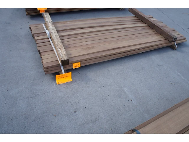 96,75 lm iroko parallello - afbeelding 1 van  4