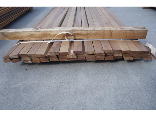 96,75 lm iroko parallello - afbeelding 3 van  4