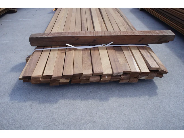 96,75 lm iroko parallello - afbeelding 4 van  4