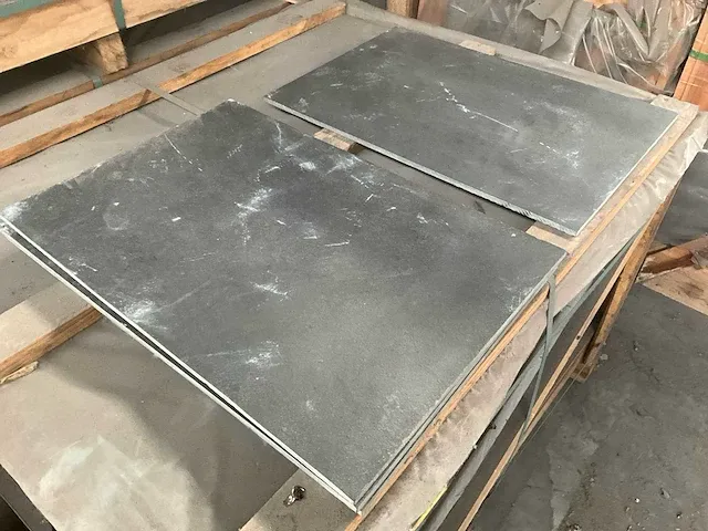 96m2 mustang dark natuur 60x40x1 - afbeelding 2 van  8