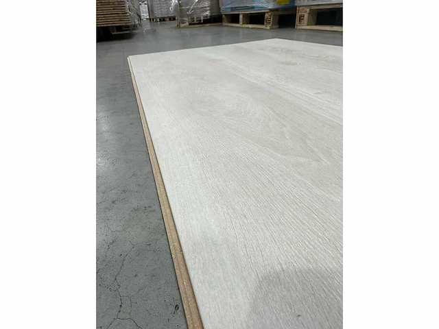 97,11 m2 laminaat 8 mm - afbeelding 3 van  3