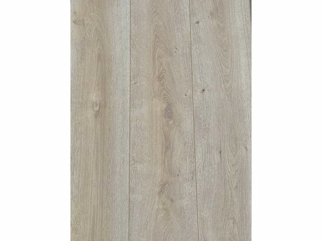 97,78 m² laminaat 8 mm - afbeelding 3 van  3