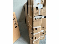 98” samsung qm98t 4k uhd signage display - afbeelding 3 van  3