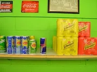 99 fl. coca cola zero 20cl, 208 fl. coca cola 20cl, 4x6 blikjes schweppes agrum 33cl, 4x6 blikjes schweppes tonic 33cl, 2 blikjes lipton green 10cl, 2 blikjes lipton ice tea 10cl, 6 blikjes lipton zero 10cl - afbeelding 4 van  7