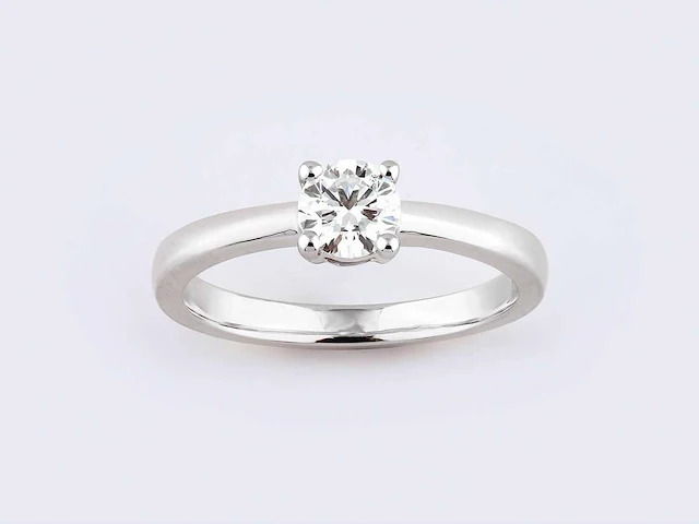 9kt white gold ring with natural diamond - afbeelding 1 van  7