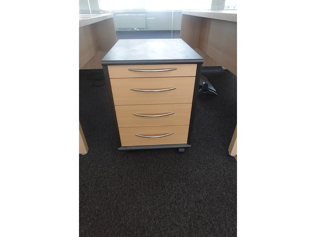 9x bureau + 1 bureaulade - afbeelding 10 van  12