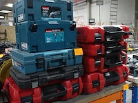 9x diverse koffers - afbeelding 1 van  2