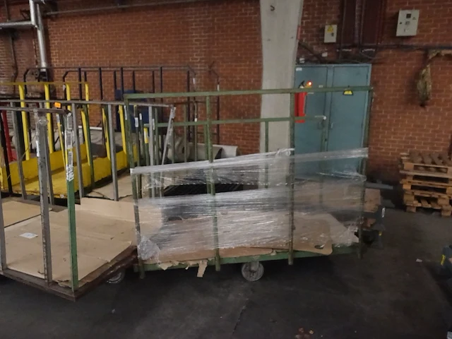9x diverse metalen transportkar - afbeelding 2 van  10