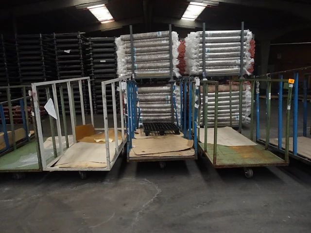 9x diverse metalen transportkar - afbeelding 4 van  10