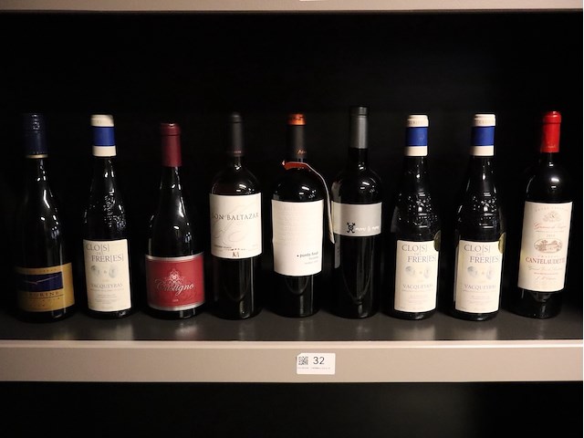 9x diverse wijnen - afbeelding 1 van  4