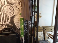 9x inklapbare terrastafel eurochair + 16x tuinstoel + parasol - afbeelding 4 van  15