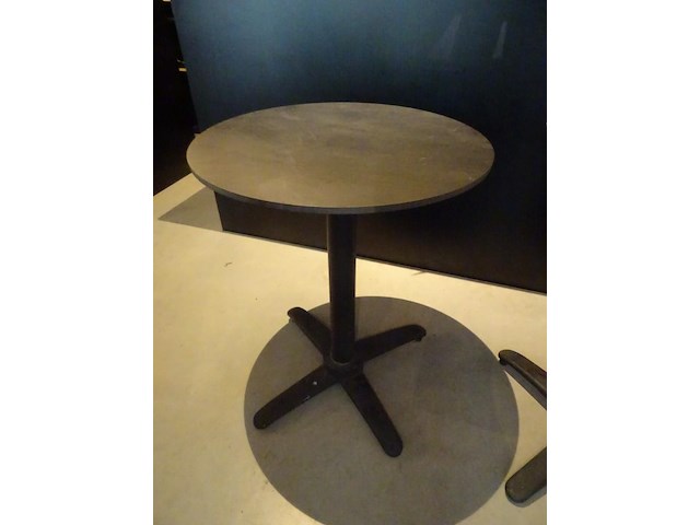 9x inklapbare terrastafel eurochair + 16x tuinstoel + parasol - afbeelding 10 van  15