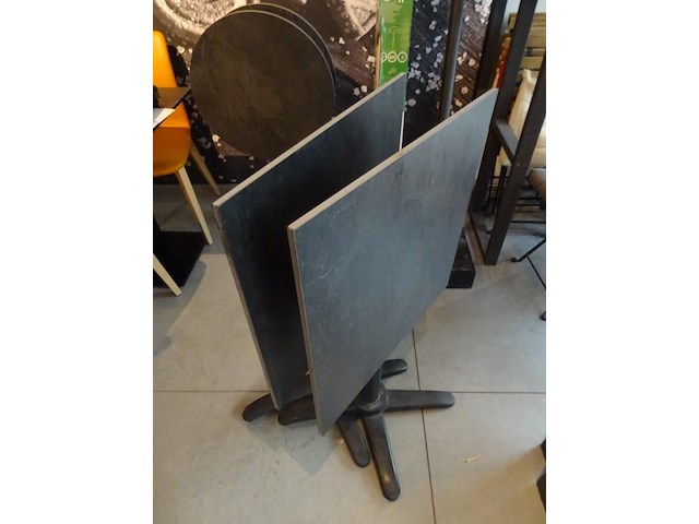 9x inklapbare terrastafel eurochair + 16x tuinstoel + parasol - afbeelding 15 van  15