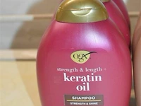 ±9x ogx shampoo - afbeelding 2 van  4