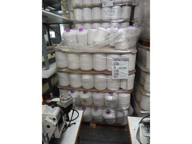 9x pallet garen wit - afbeelding 4 van  7