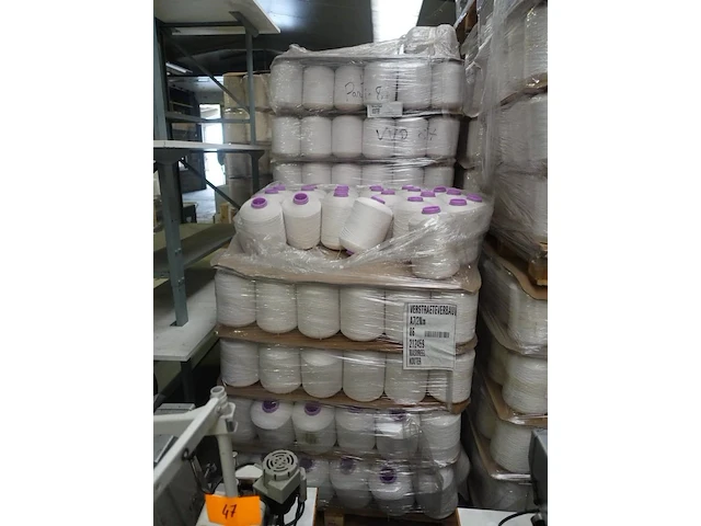 9x pallet garen wit - afbeelding 5 van  7