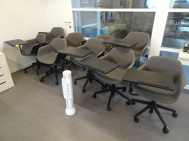 9x verrijdbare vergaderstoelen four design - afbeelding 1 van  4
