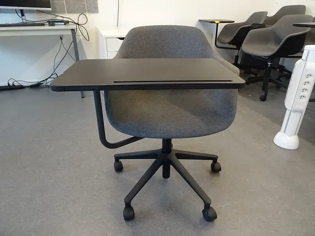 9x verrijdbare vergaderstoelen four design - afbeelding 2 van  4