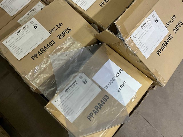 A4 gat gelamineerde poster set (499x) - afbeelding 2 van  4