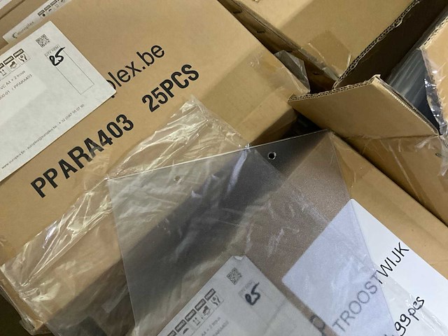 A4 gat gelamineerde poster set (499x) - afbeelding 3 van  4