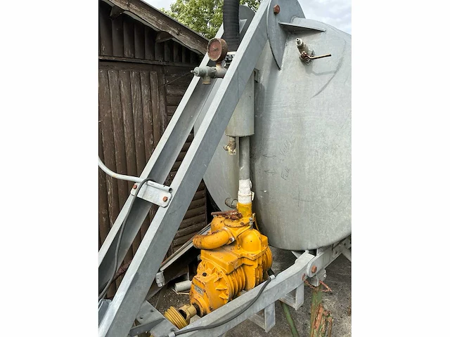 Aalton 5000l mesttank - afbeelding 9 van  10