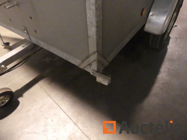Aanhanger gesloten enkelassige warocquier 750 - afbeelding 11 van  25