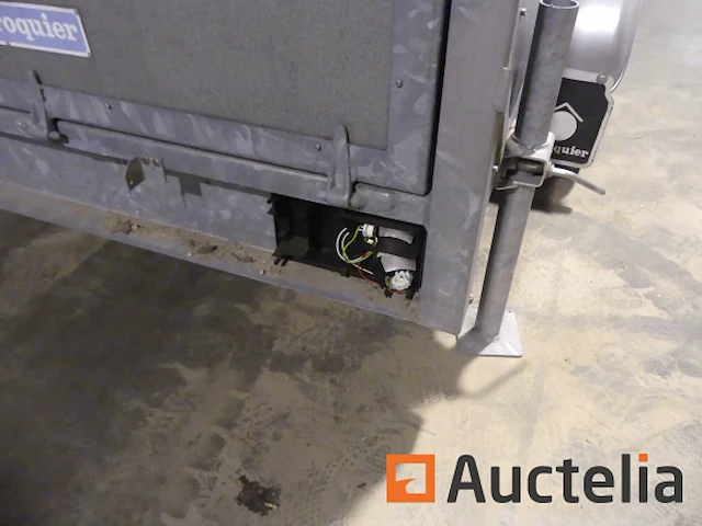 Aanhanger gesloten enkelassige warocquier 750 - afbeelding 14 van  25