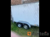 Aanhanger saris dubbelassige bestelwagen
