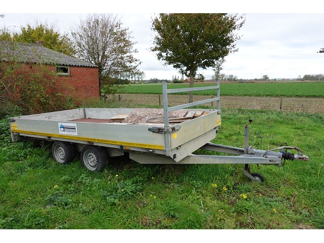 Aanhangwagen eduard - afbeelding 1 van  6