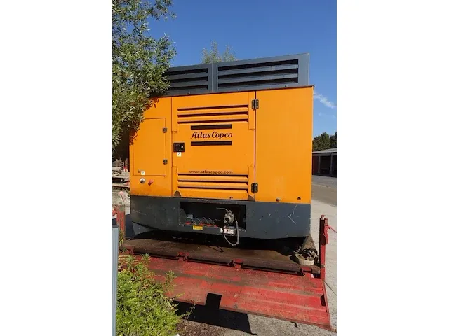 Aanhangwagen fliegl + compresso atlas copco - afbeelding 12 van  17