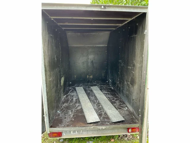 Aanhangwagen gesloten - afbeelding 10 van  10