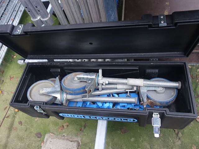 Aanhangwagen met alu stelling euro scaffold - afbeelding 13 van  15