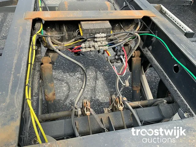 Aanhangwagen met containerchassis - afbeelding 13 van  15