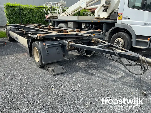 Aanhangwagen met containerchassis - afbeelding 8 van  14