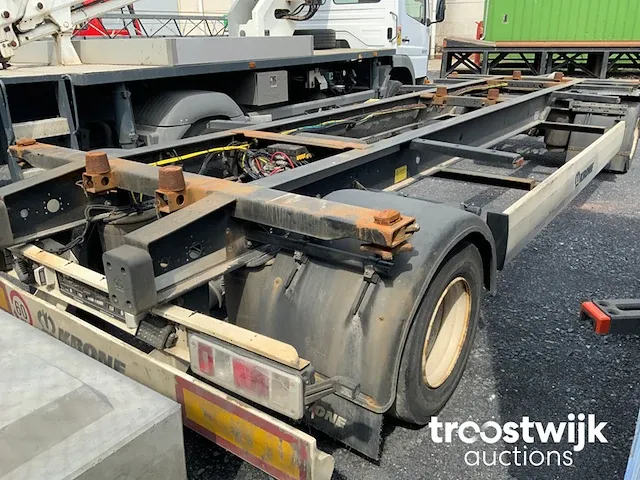 Aanhangwagen met containerchassis - afbeelding 9 van  14
