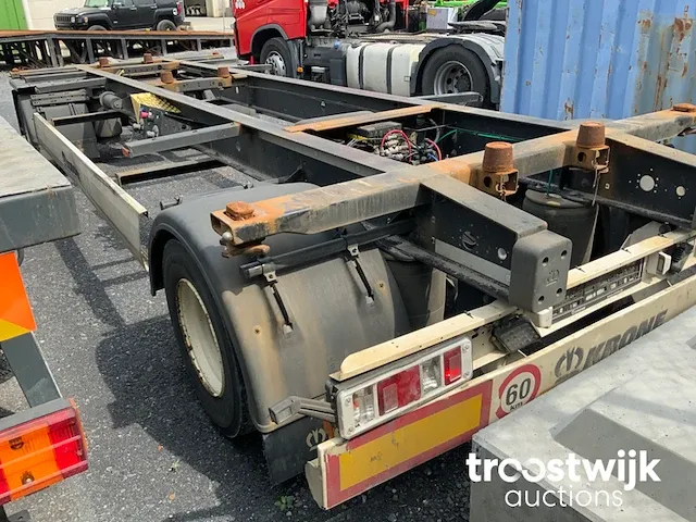 Aanhangwagen met containerchassis - afbeelding 10 van  14