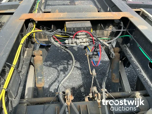 Aanhangwagen met containerchassis - afbeelding 12 van  14