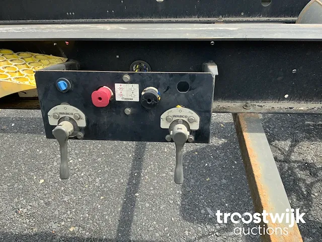 Aanhangwagen met containerchassis - afbeelding 13 van  14
