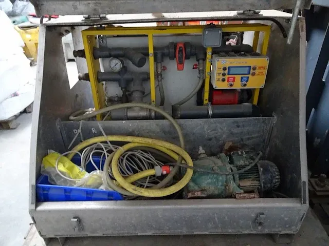Aanhangwagen met stroomgroep en trt - afbeelding 11 van  11