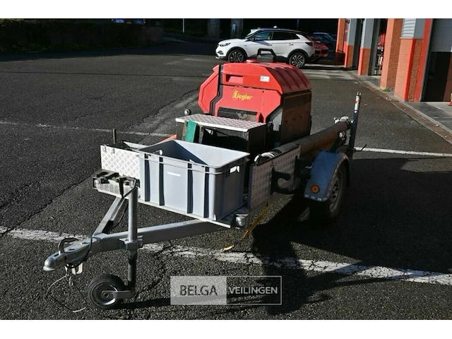 Aanhangwagen met waterpompinstallatie - afbeelding 1 van  8