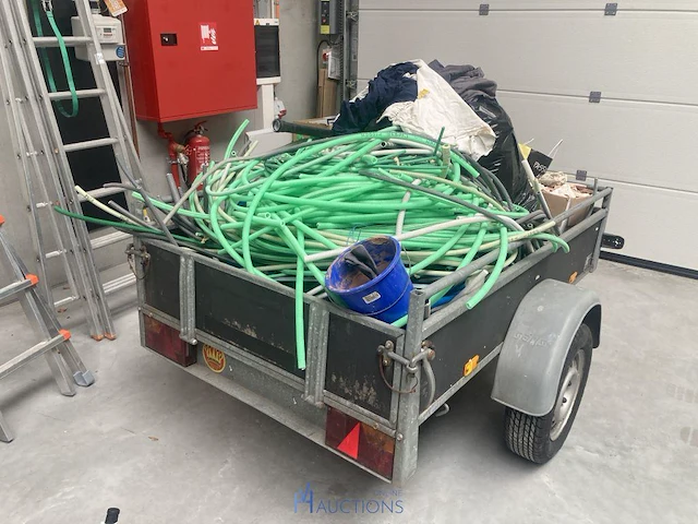Aanhangwagen saris - afbeelding 2 van  9